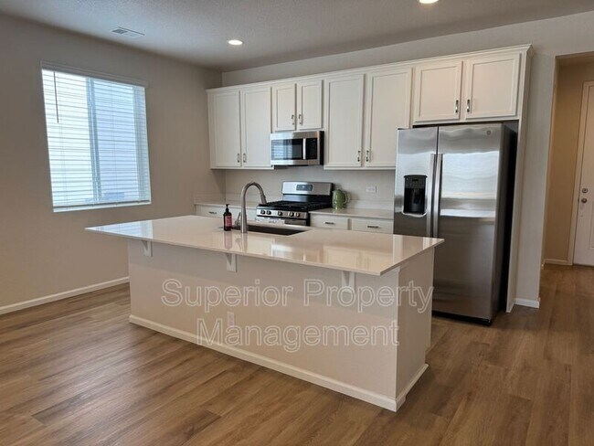 Photo - 981 Sandhills St