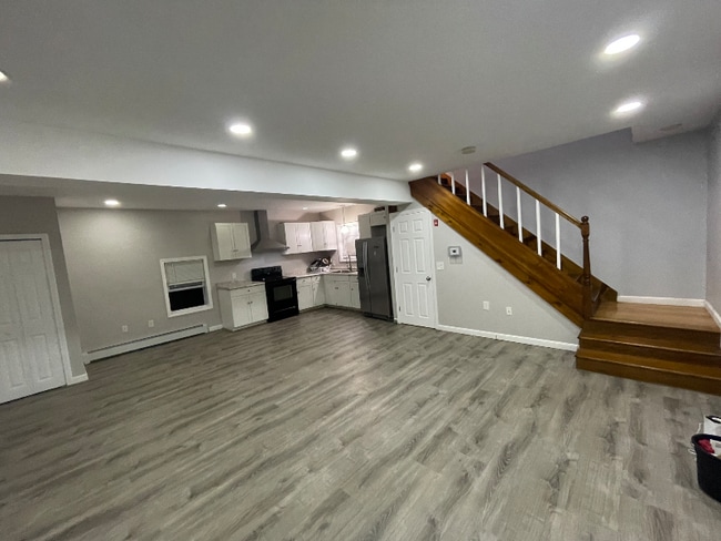 Photo - 39 W Pleasant St