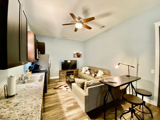 Photo - Boot Hill Lofts Unidad Apt 1