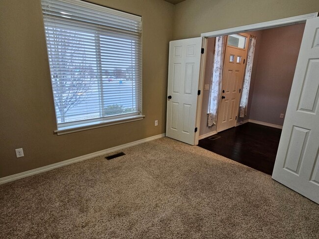 Photo - 1447 Azalea Ave