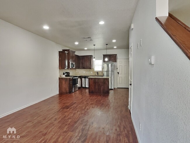 626 Picnic Ct
