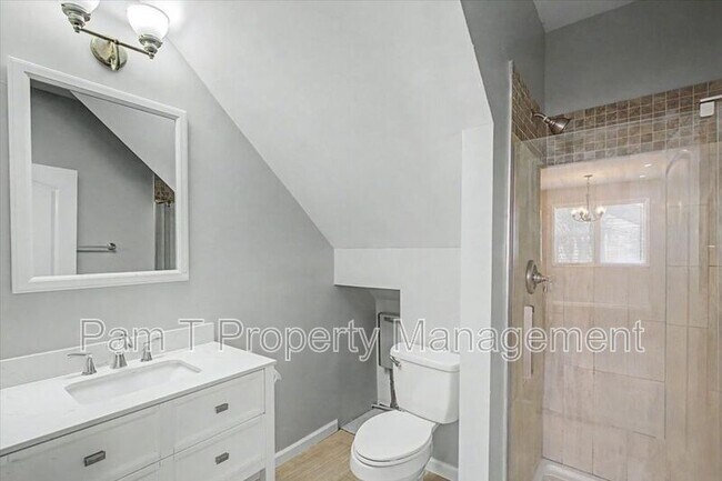 Photo - 1202 E 37th St Unit A DS