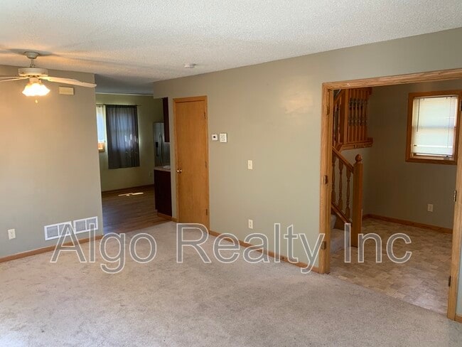Photo - 2827 N Aldrich Ave