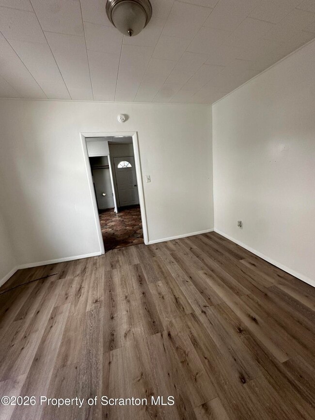 Building Photo - 32 Murray St