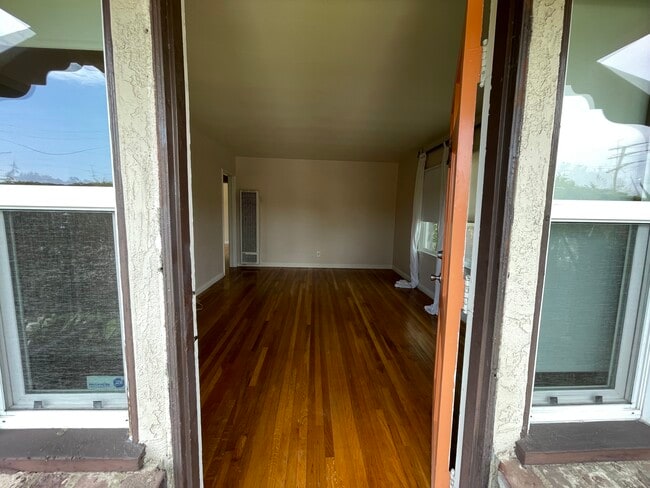 Photo - 11125 Culver Blvd Unit 11125 Culver Boulevard