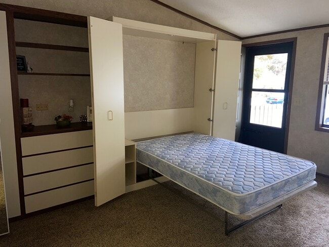 Murphy Bed Studio