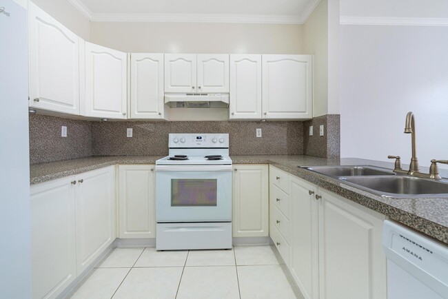 Photo - 9135 SW 203rd Ter