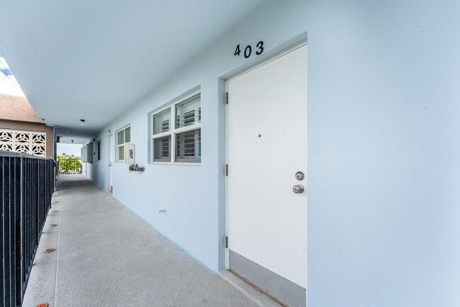 Photo - 2004 S Federal Hwy Unit D403