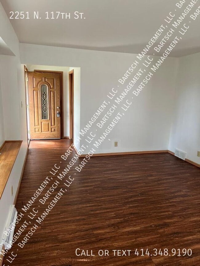 Photo - 2251 N 117th St