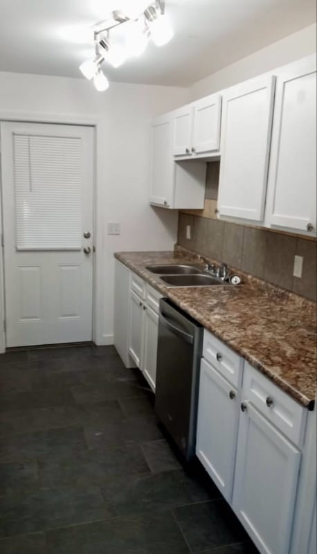 Photo - 104 E Horner St