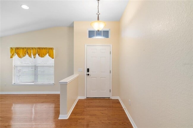 Photo - 1556 Scarlett Ave