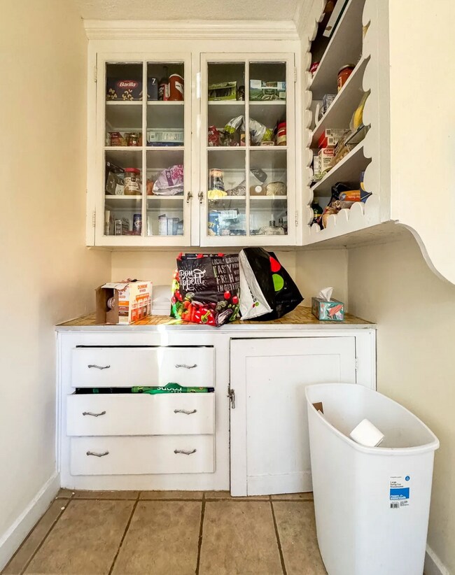 Photo - 28 Manet Rd Unit 2