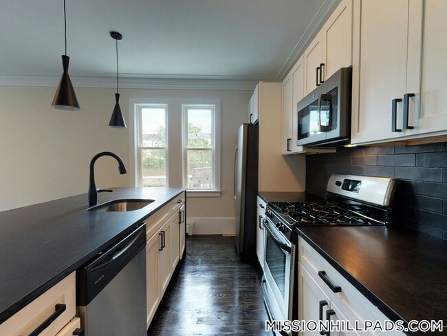 Photo - 839 Parker St Unidad 1