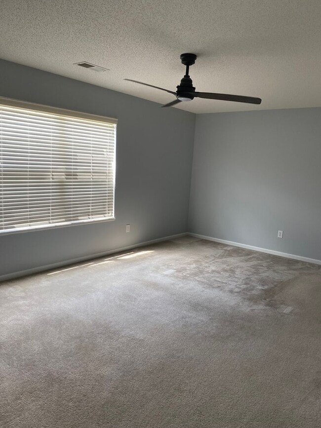 Photo - Beautiful 4 Bedroom