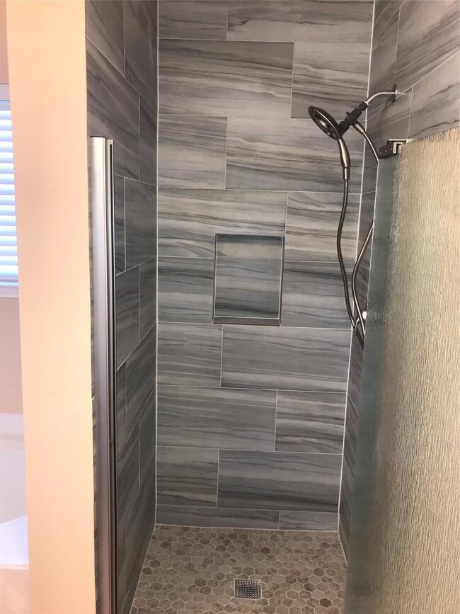 Photo - 2844 Morningmist Ln