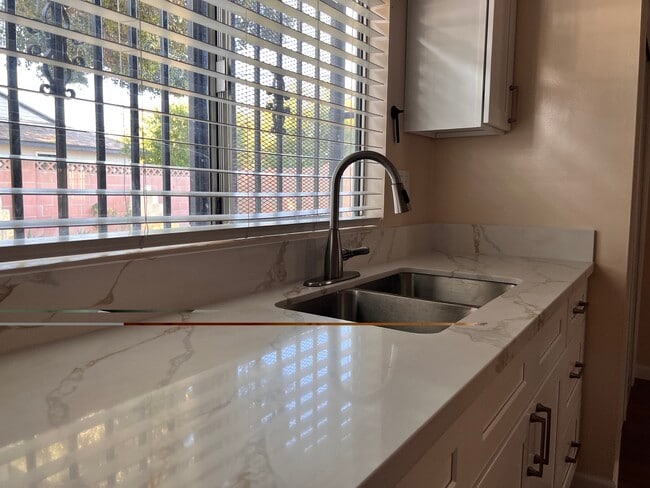 1404 Dawley Ave Unit Remodeled ADU