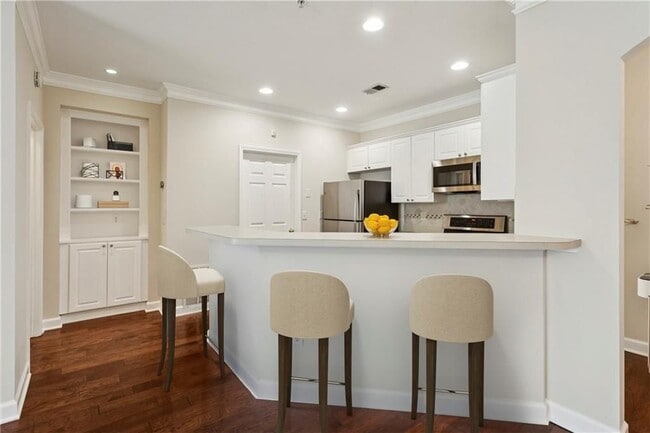 Photo - 2400 Cumberland Pkwy SE