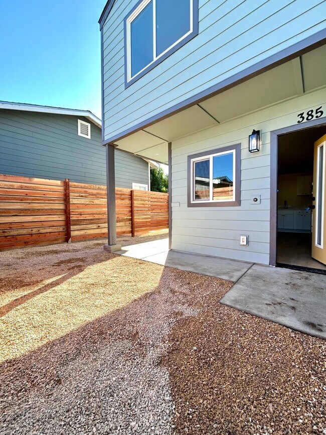 Photo - 1-Bed/1-Bath Near Downtown San Luis Obispo and Cal Poly Unit 385 Lemon Street
