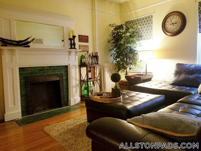 Photo - 1307 Commonwealth Ave Apartment Unit 4
