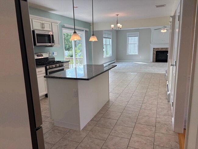 66 Pioneer Trail