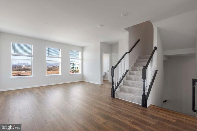 Photo - 331 Ensemble Wy