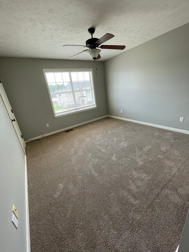 Photo - River Pointe Condominiums