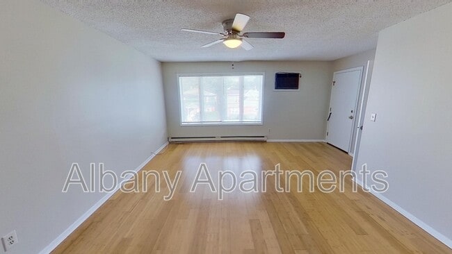 Photo - 35 Parkwood St