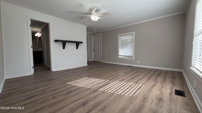 Photo - 3746 Cameron St