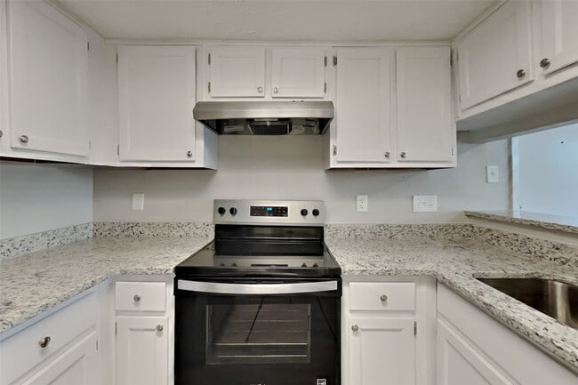 Photo - 7443 Kite Hill Dr
