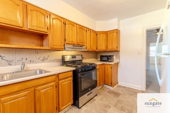 Photo - 2018 Griffis Ave