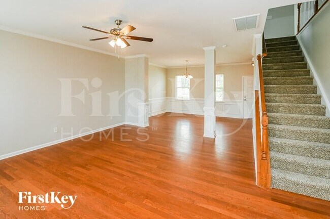 Photo - 4637 Triumph Dr SW