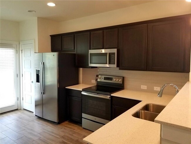 Photo - 1614 Roseburg Dr