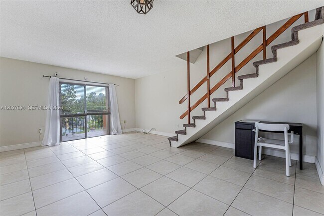 1100 W 35th St Unit 23