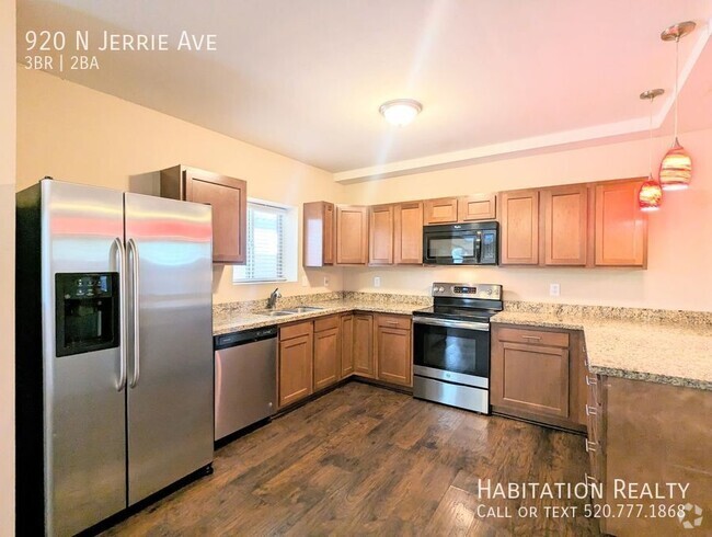 Building Photo - 920 N Jerrie Ave Rental