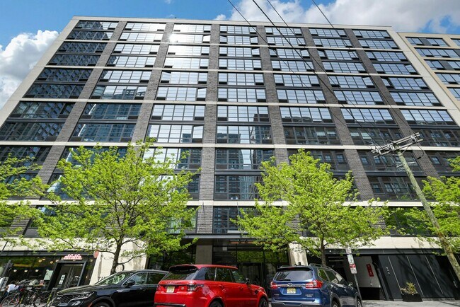 Photo - 160 1st St Unidad 703