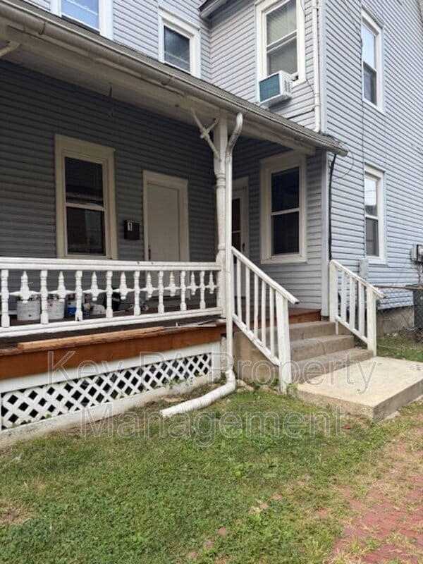 Building Photo - 91 S 5th Ave Unit Apt. 1