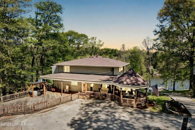 Building Photo - 1468 Lakeshore Pkwy Rental