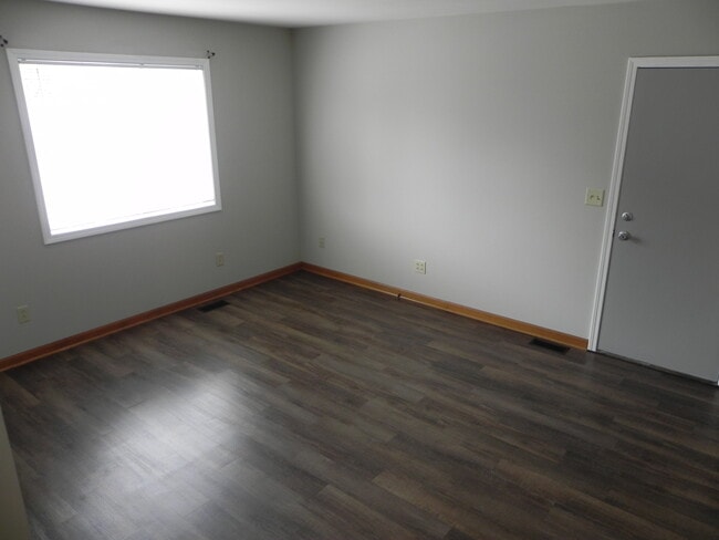 Photo - 1353 Lakeview Ave