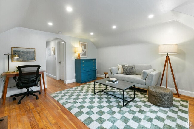 Building Photo - 2639 E 12th Ave Rental