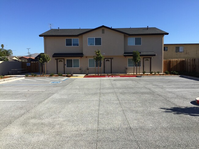 921 - 923 Del Monte Avenue - Salinas - 921 - 923 Del Monte Avenue - Salinas Apartments