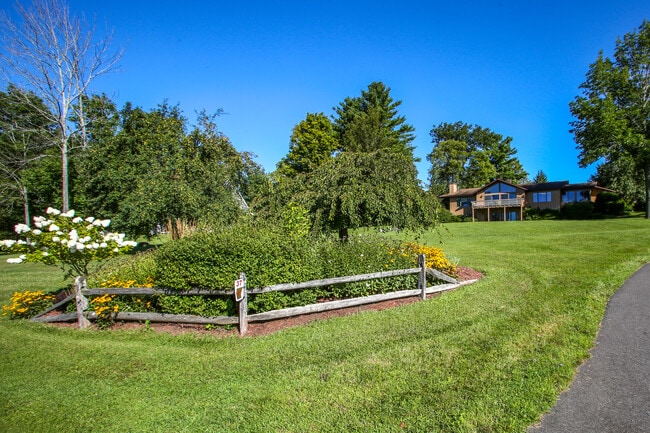 Photo - 37 Kalliste Hill