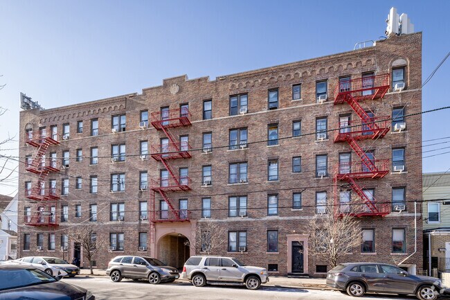 Photo - 37-20 99th St
