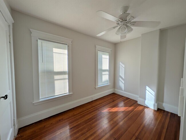 Photo - 12 Electric Ave Unidad #1