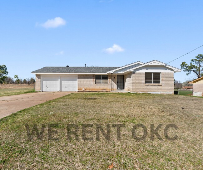 Photo - 16391 Lynn St