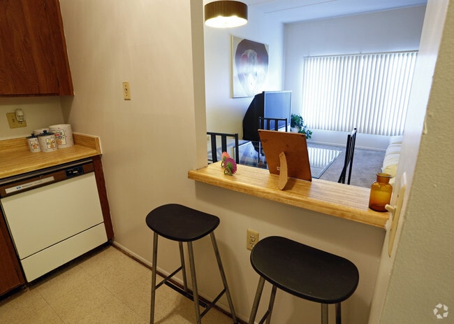 Highland Towers - Senior Living 55+