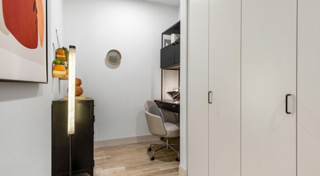 Photo - 209 E Grand Ave