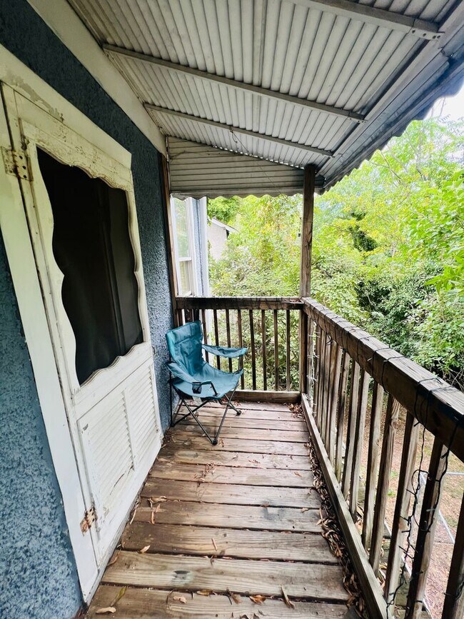 Photo - Charming 3bdrm/1.5bth Home Conveniently Located in Richmond's North Highland Park Subdivision w/P...