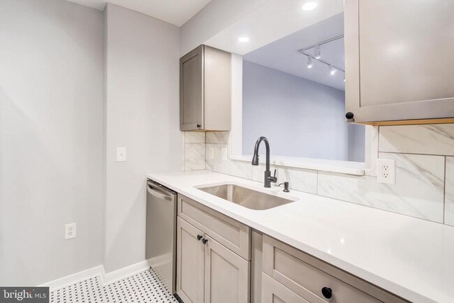 Photo - 2111 Wisconsin Ave NW Unit 302