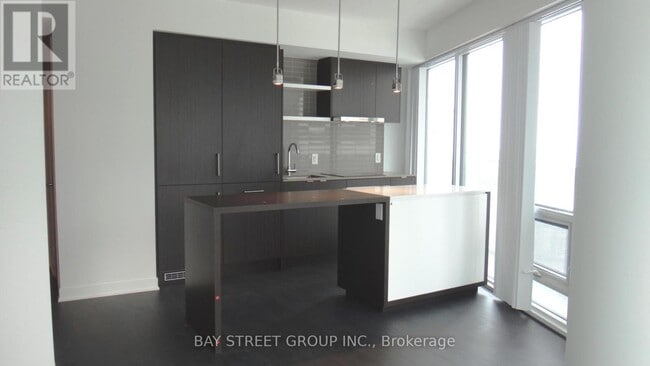 Photo - 88 Harbour St Unité 2202