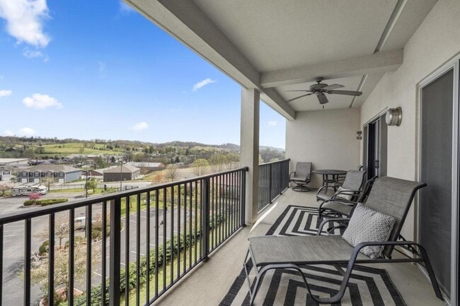 Photo - 210 Raceday Center Dr Unidad 1304